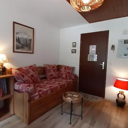 T2 Calme Avec Balcon Et Parking à - Fr-1-517-64 *